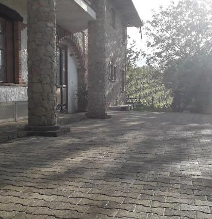 La Martinella Villa Canelli Buitenkant foto