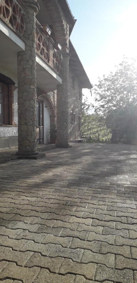 La Martinella Villa Canelli Buitenkant foto