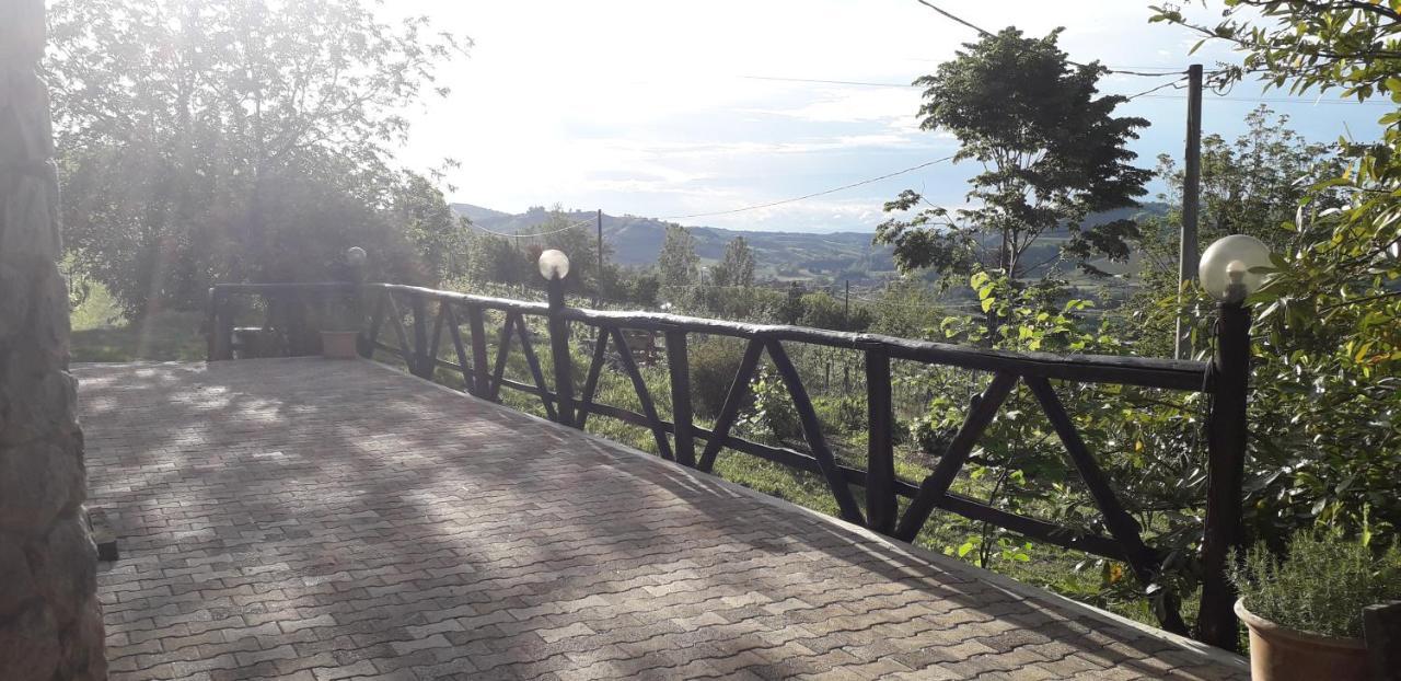 La Martinella Villa Canelli Buitenkant foto